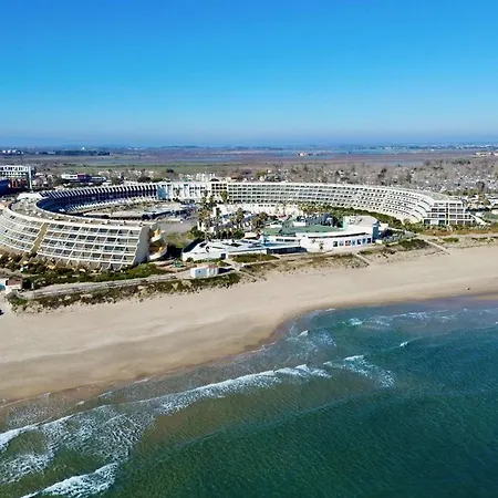 Héliopolis E20 - 2 Personnes Appartement *